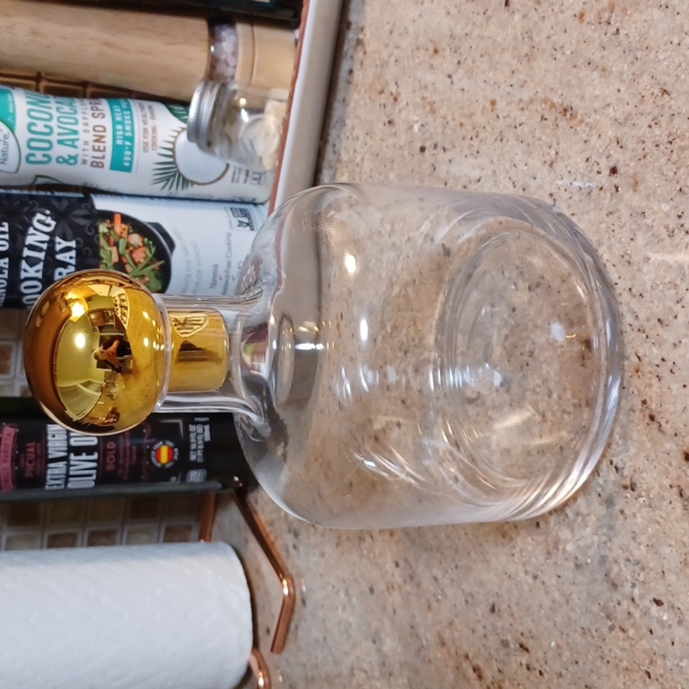 Crofton Decanter,wine,whiskey or other  beverages.